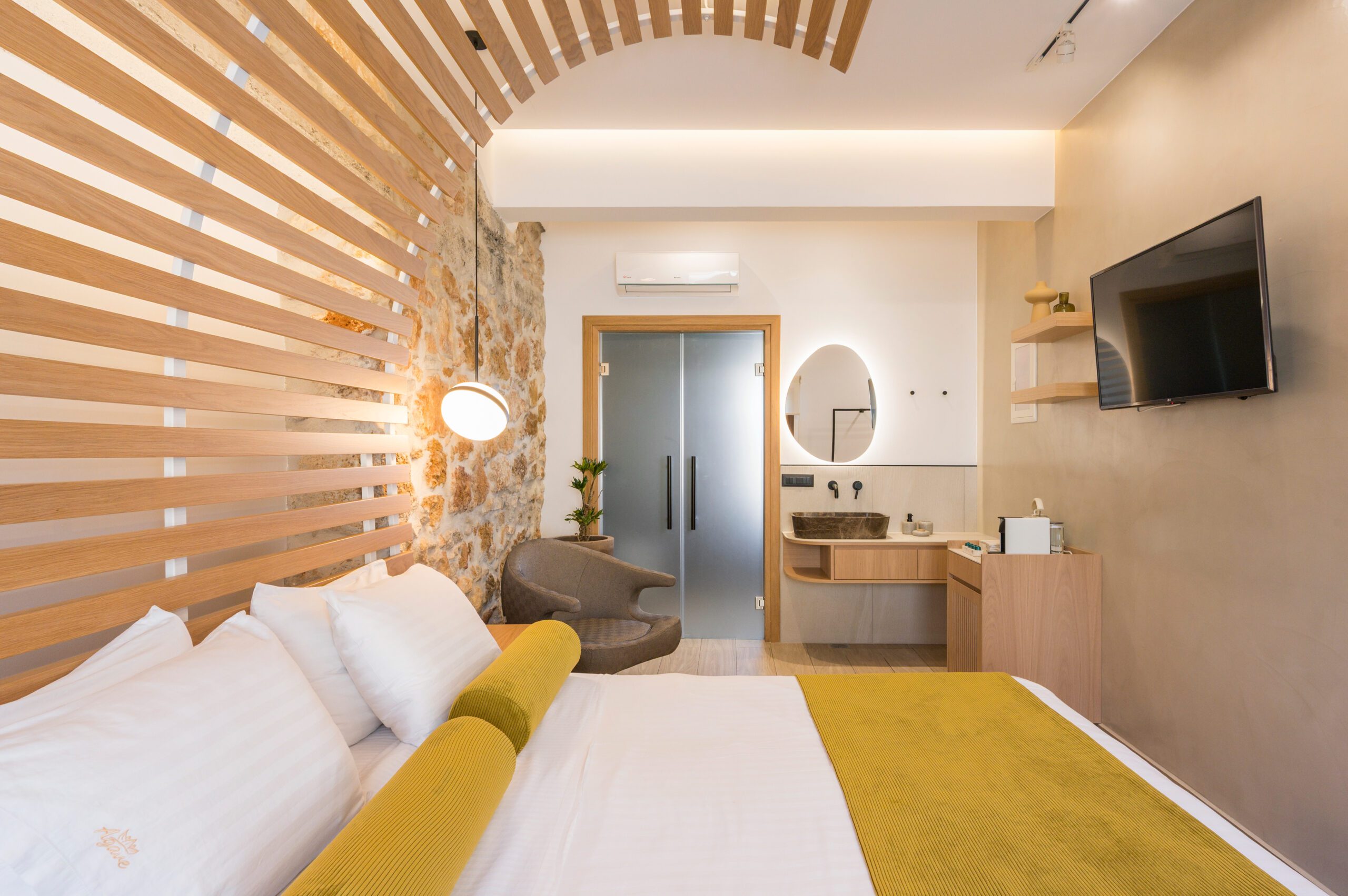 SUPERIOR SUITE I