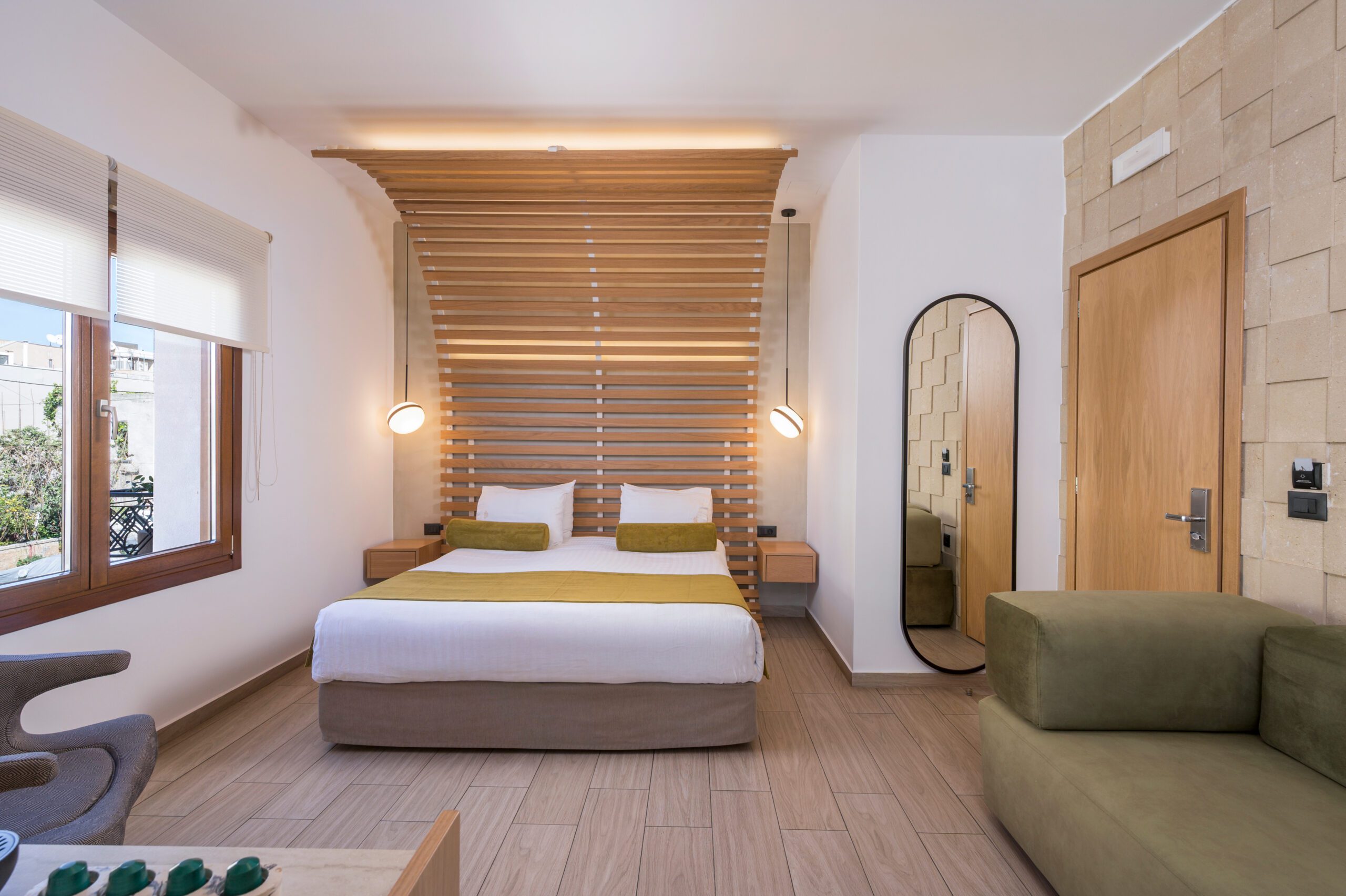 DELUXE SUITE II